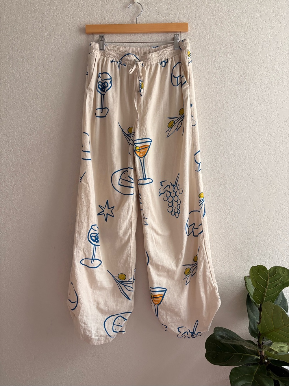 SOLD

Bailey Rose cocktail hour drawstring boho pants M